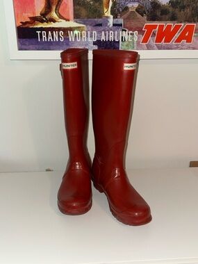 Hunter Ladies Original Tall Rubber Rain Boots Military Red EU 38 UK 5 US 7 Gloss